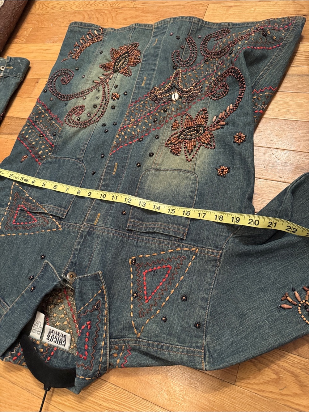 Chico's Vibtage Embellished & Embroidered Blue Denim Jacket with Wood and Shell - Picture 9 of 9